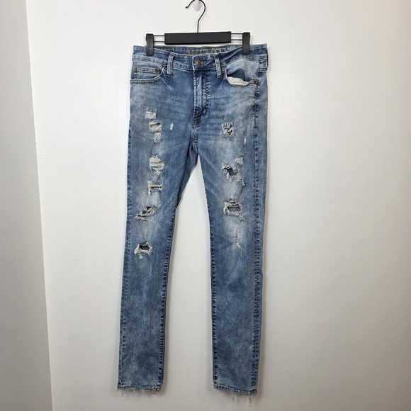 American Eagle Outfitters Other - American Eagle Medihm Wash Distressed Low Rise Stretchy Skinny Jeans Size 30×34